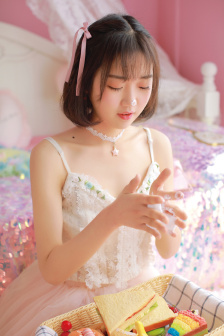 上野树里与5个包包
